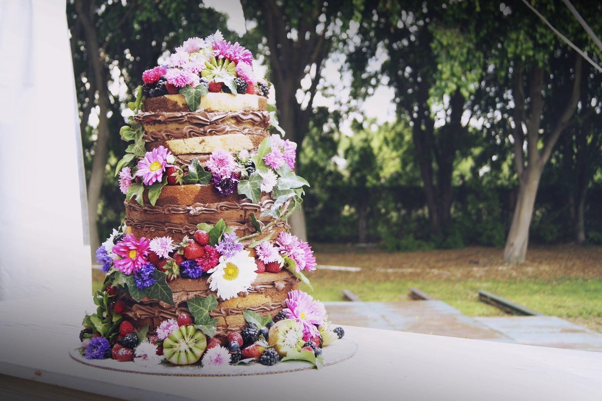 45 naked cakes la tendencia de bodas 2024 más vintage bodas mx