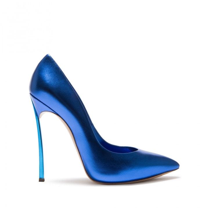 25 zapatos de novia azules, ¿cuáles se a tus pies? -