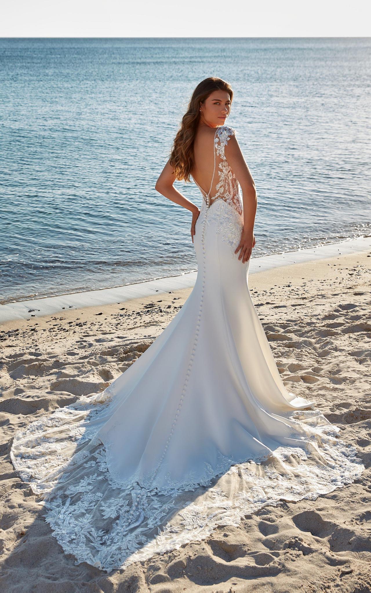 Vestidos de novia para playa: Vaporosidad y frescura