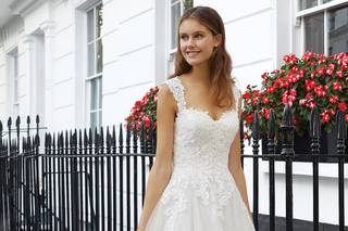 vestido de novia corte en a con tirantes y escote corazón