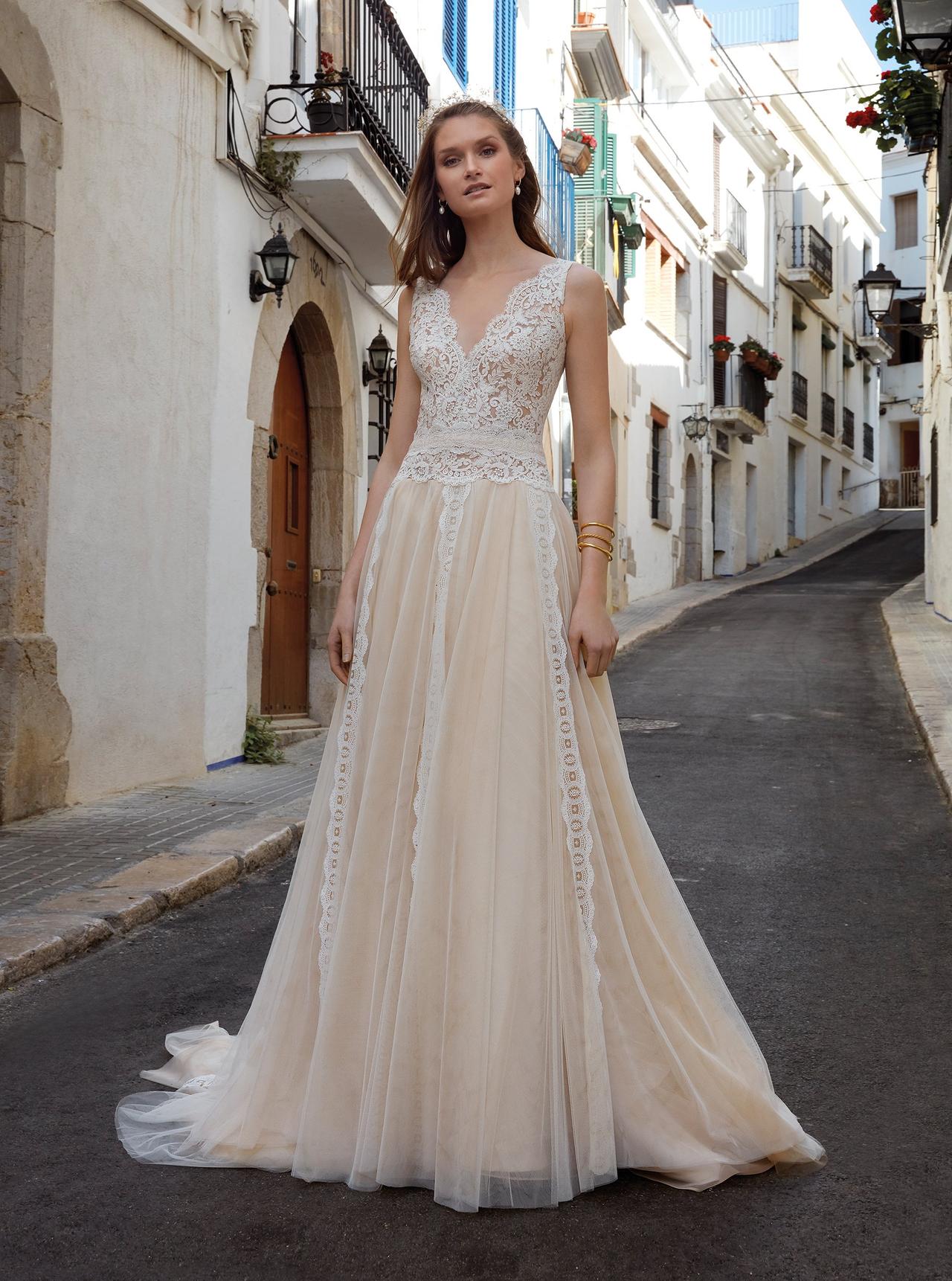 55 vestidos de novia 'hippie chic' para un look lleno de romance y