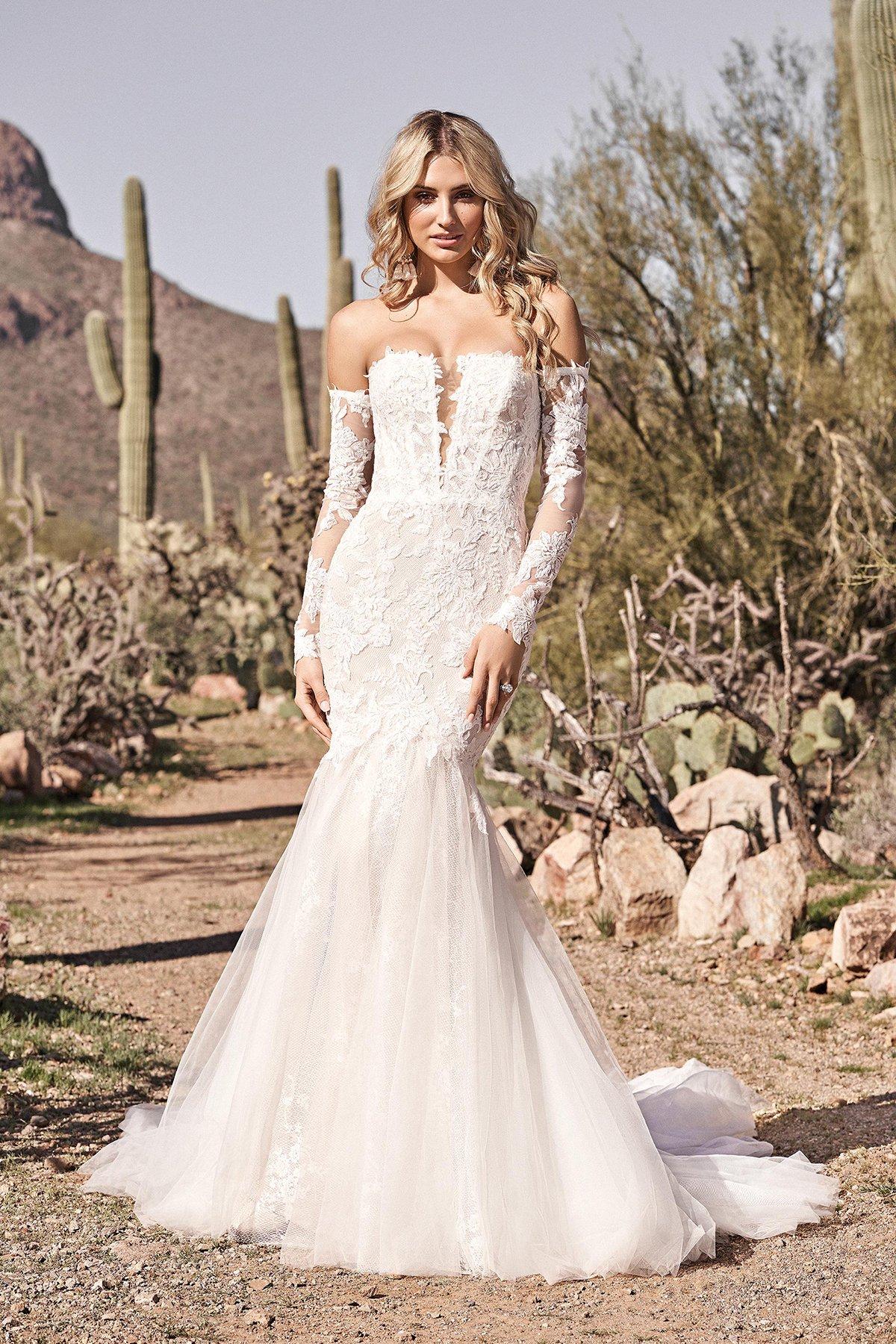 vestido de novia sirena con mangas extraíbles y escote strapless corazón