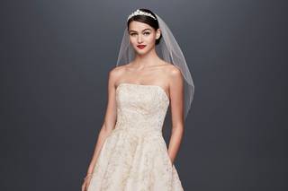 David's Bridal: Oleg Cassini