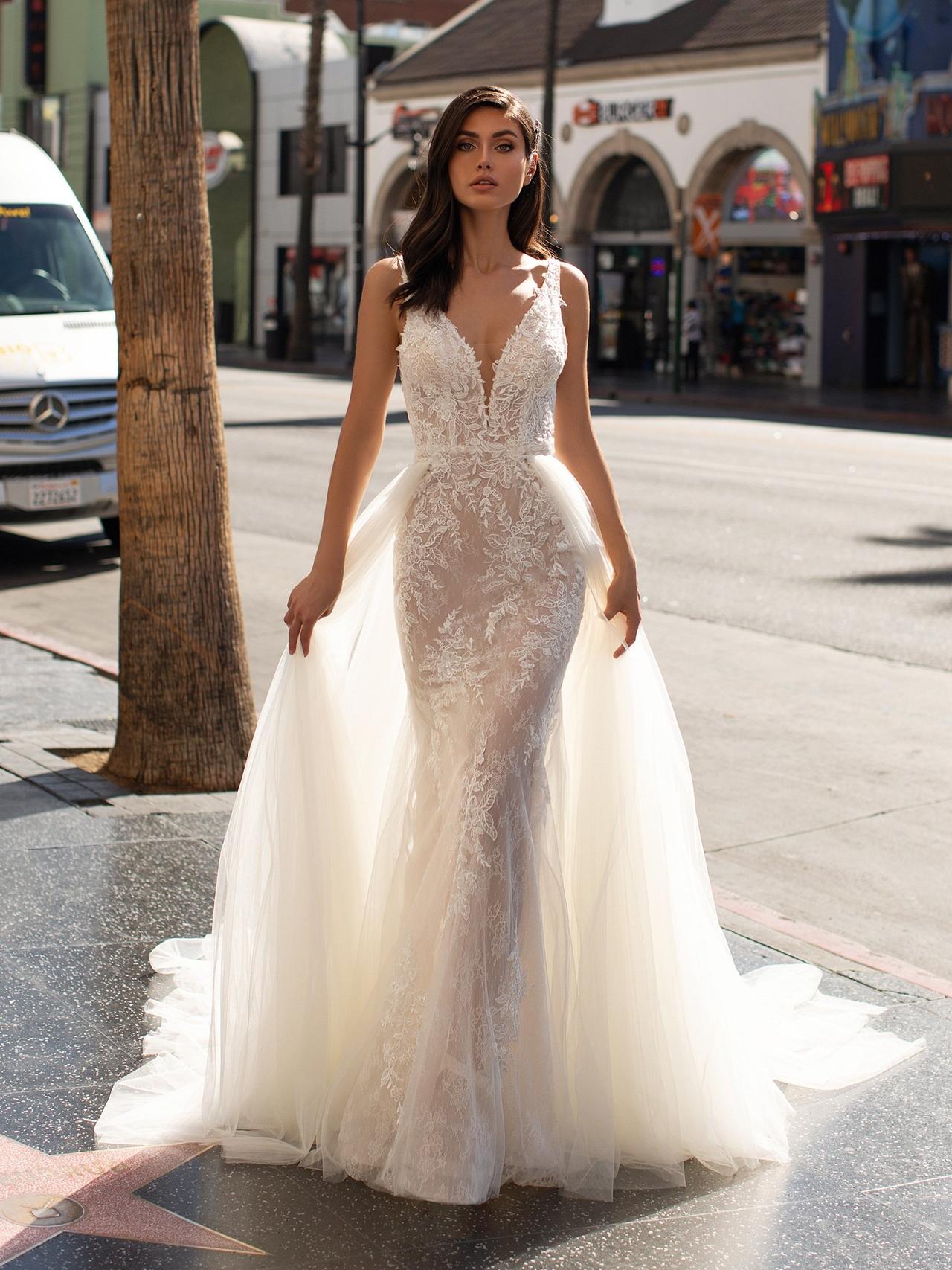 vestido de novia corte sirena con falda desmontable