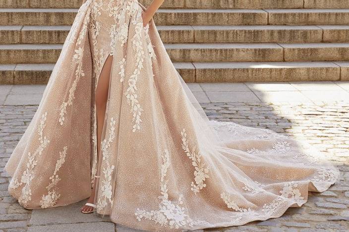 vestido de novia en color pastel