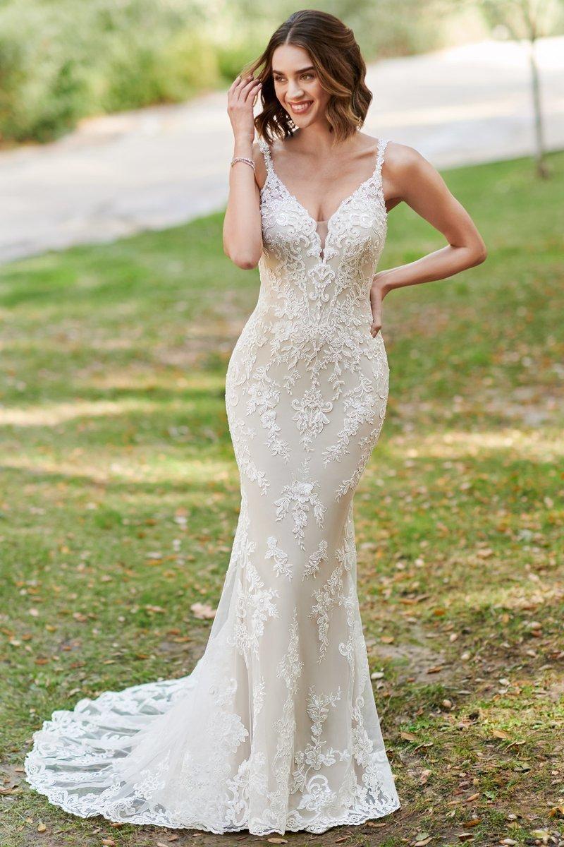 vestido de novia con apliques de encaje aleçon