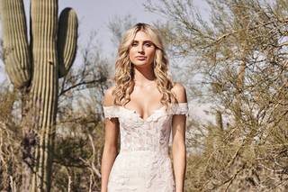 vestido de novia con encaje hombros caídos