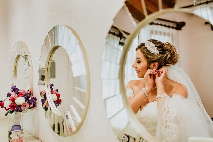 Cómo escoger una diadema de flores para una boda? - Masario