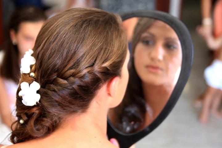 peinados de novia con trenzas y pelo suelto