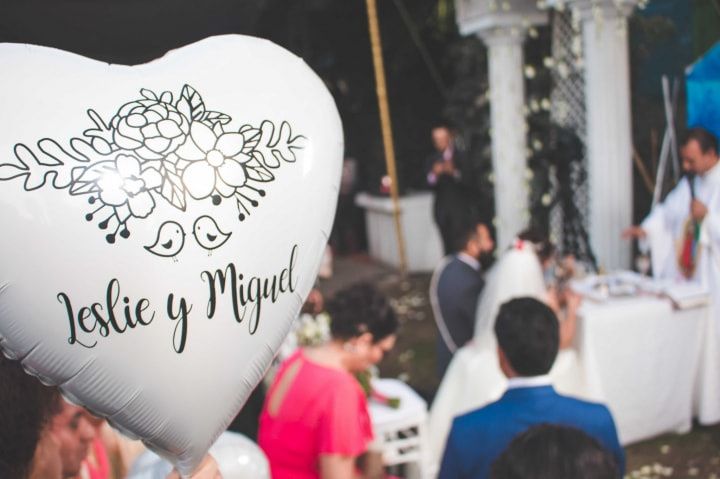 Arreglo de Globos y Dulces IN-009 - Inolvidable Momento