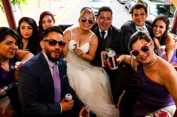 Guía básica para contratar el transporte de invitados en la boda