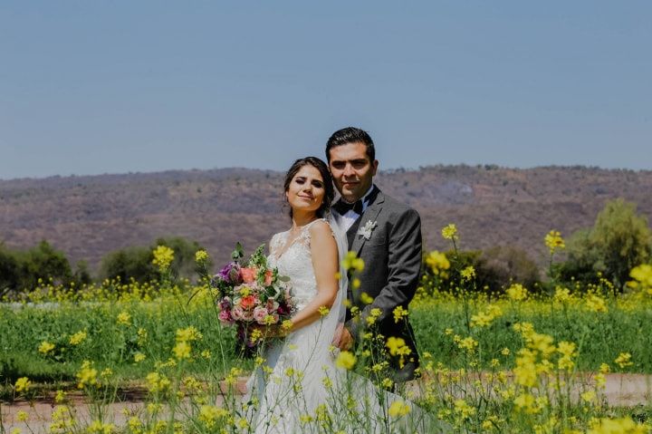 La boda de Sandra y Alejandro: un amor a fuego lento