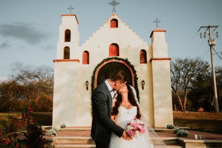 La Entrada A La Iglesia En Tres Actos ¿quién Va Dónde Y Cuándo Mx