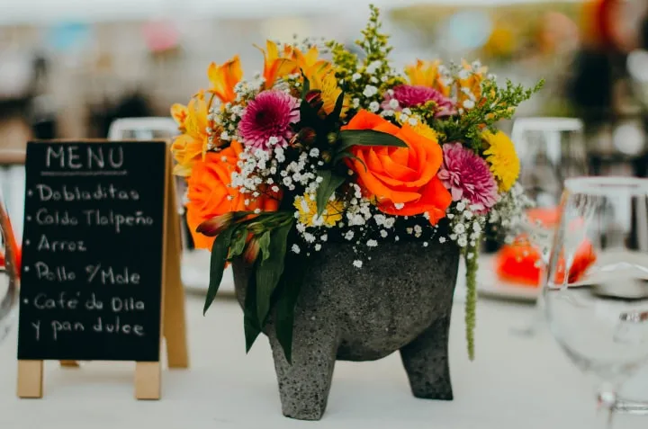 5 ideas 'handmade' para decorar las mesas de tu boda