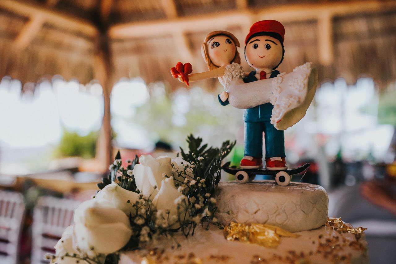 7 ideas para adornar el pastel de boda 