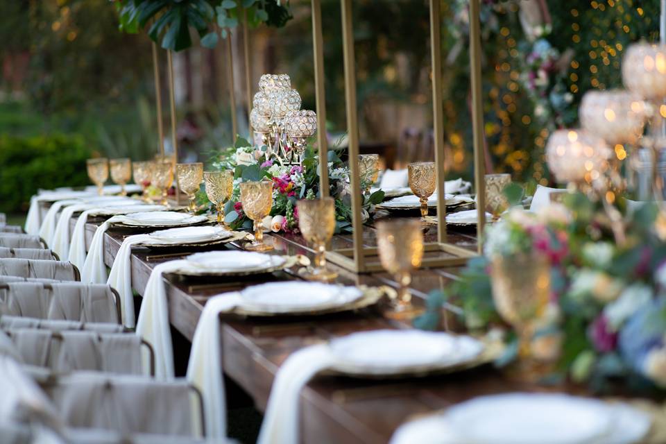 ¿Cómo se organizan las mesas en una boda? 10 consejos para lograrlo