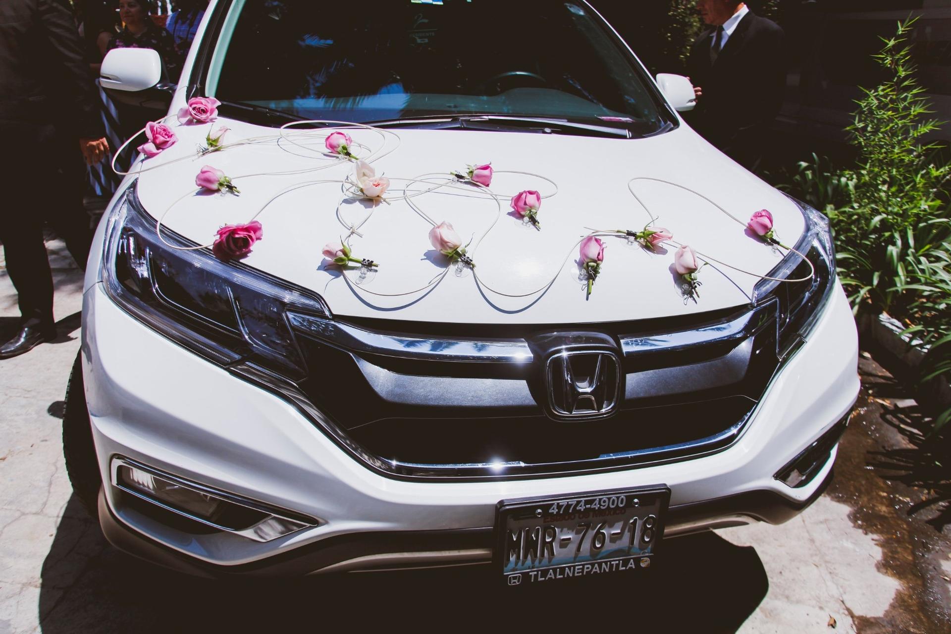 Arreglos de carro de boda 15 ideas para todos los gustos