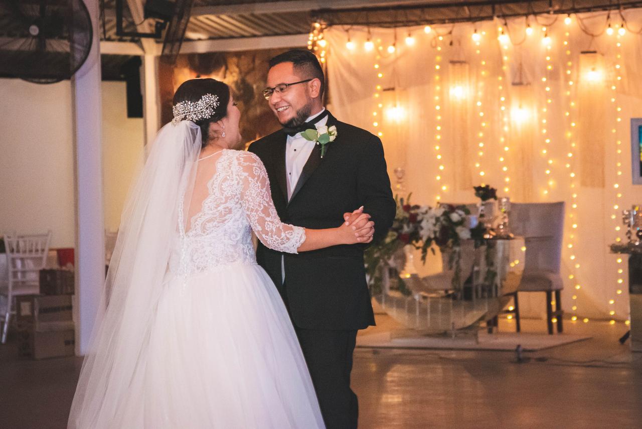 decoración con luces para boda