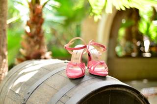 sandalias de novia color coral para boda