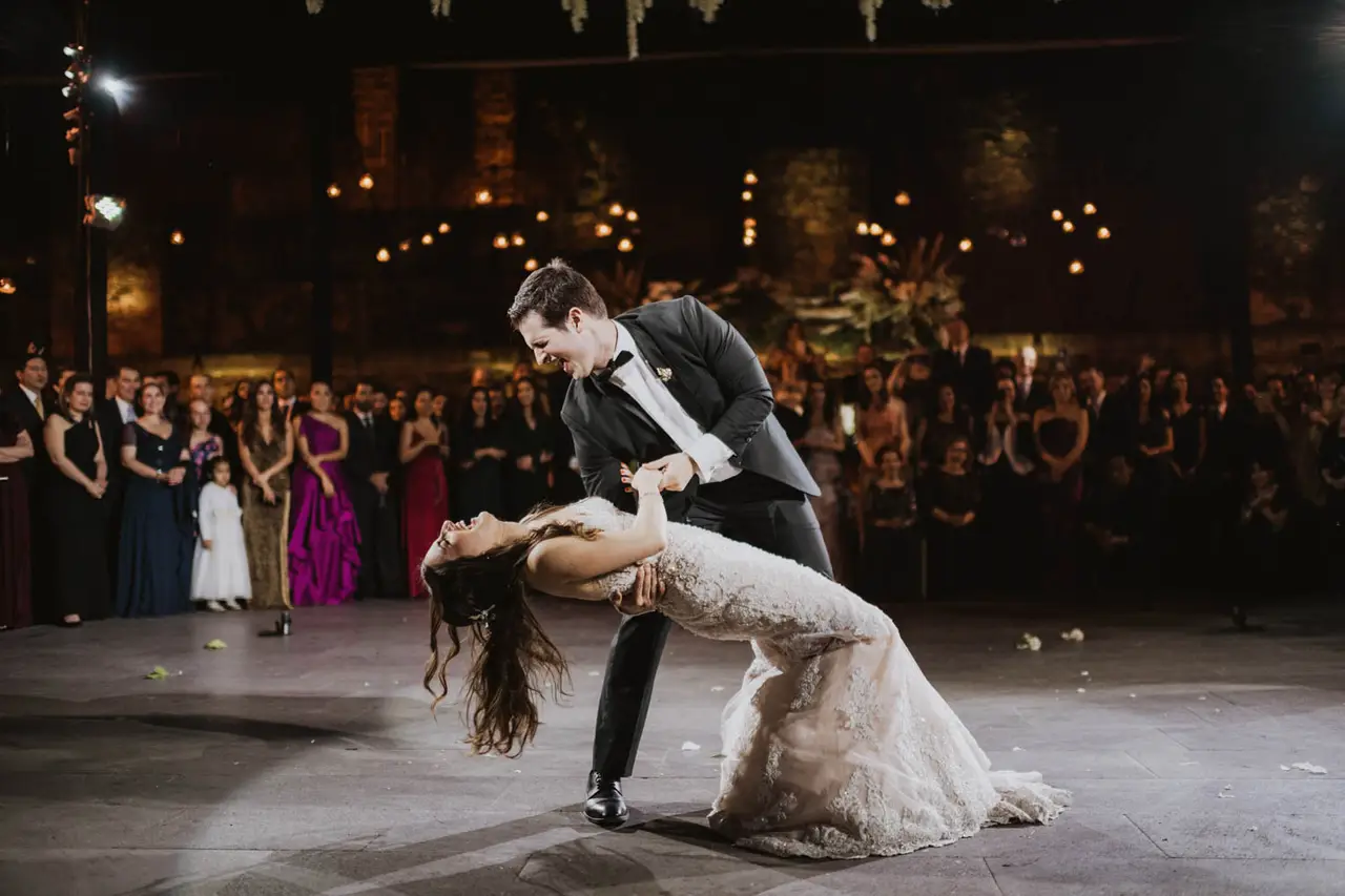 9 Canciones perfectas de boda de primera danza