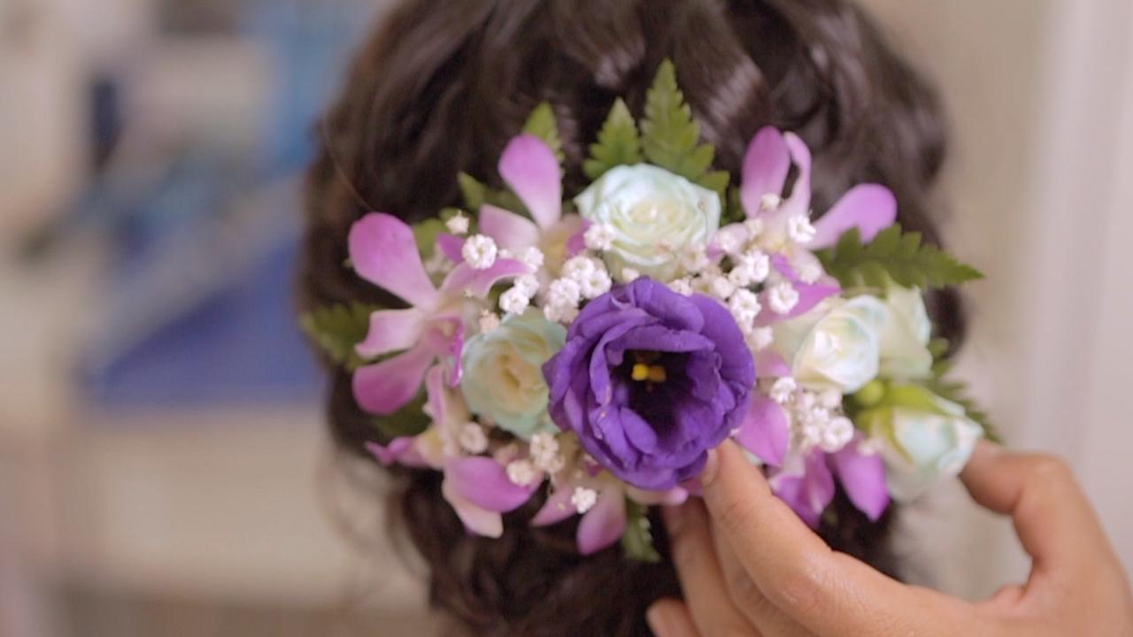 tocado de novia con flores naturales