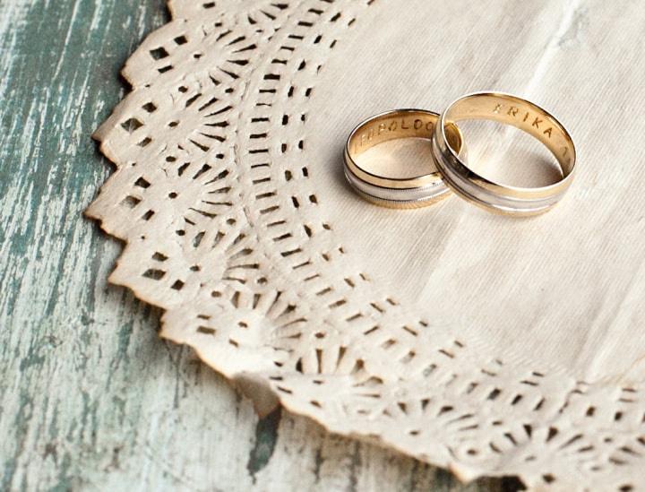 Los anillos de boda compromiso de volframio con anillos grabado láser w757 alianzas de amistad 