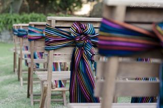 decoración de silla con artesanía mexicana