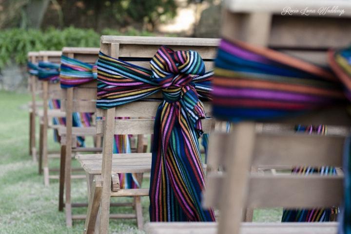 decoración de silla con artesanía mexicana