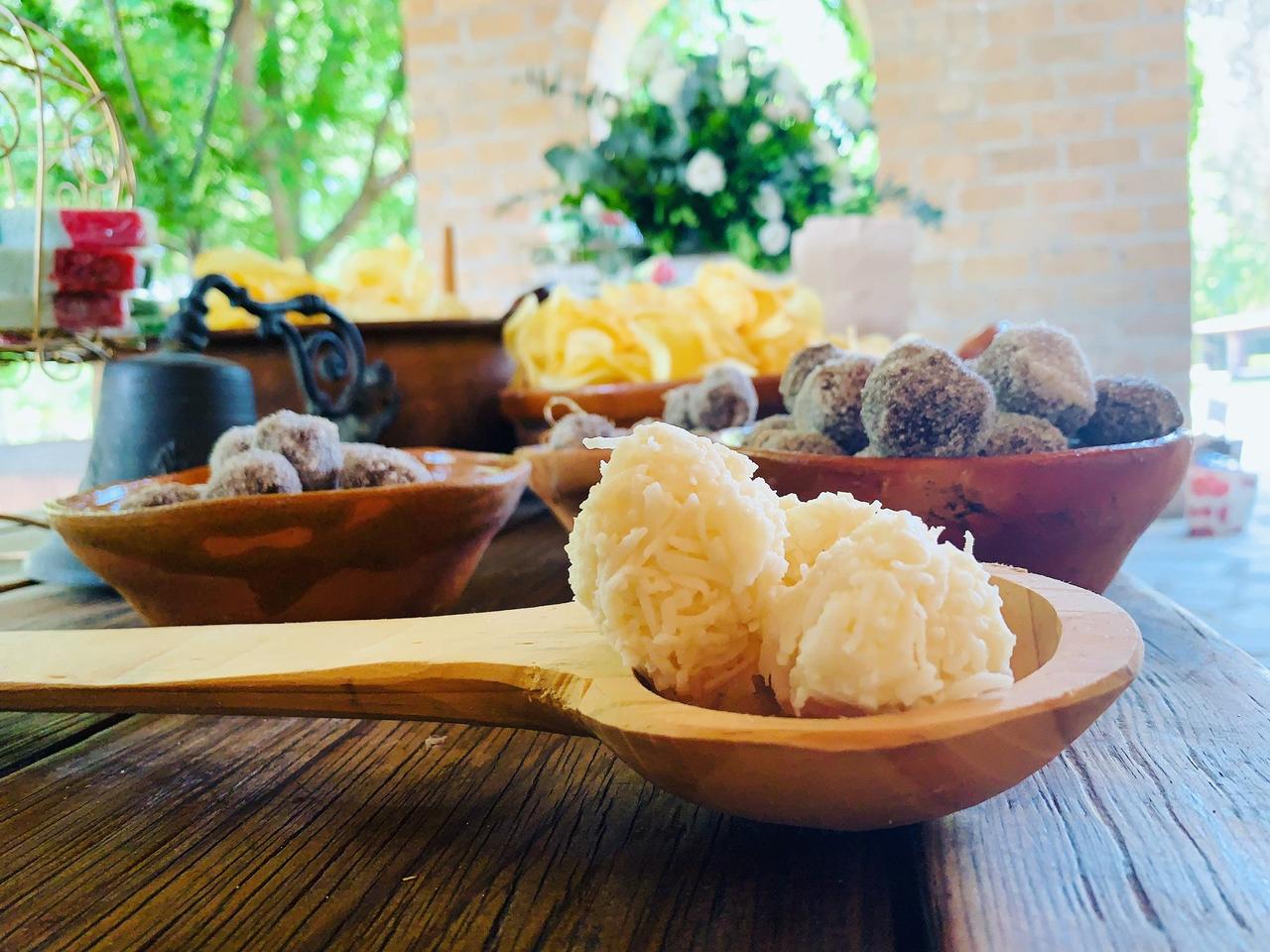 mesa de dulces regionales