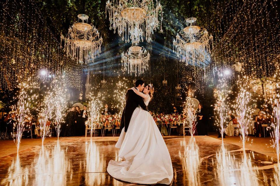 Javier de Miguel y sus trajes de hombre ideales para ser un invitado de boda