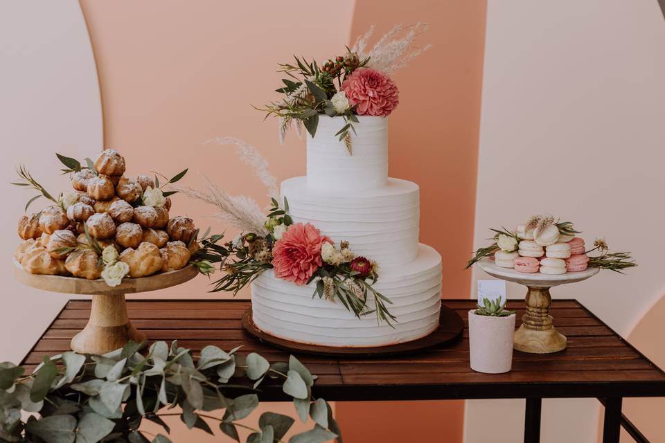 7 ideas para adornar el pastel de boda