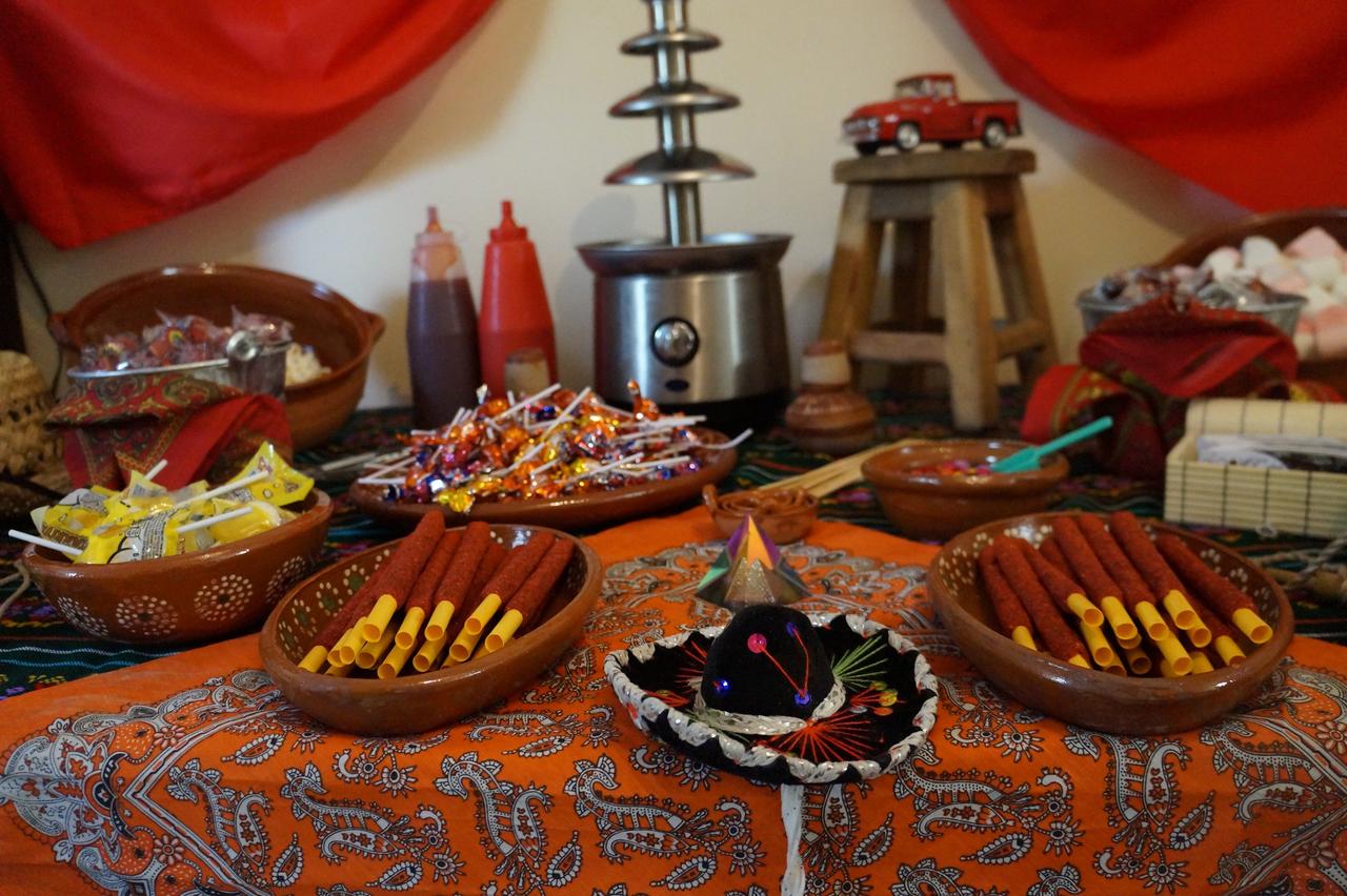 mesa de dulces con chile