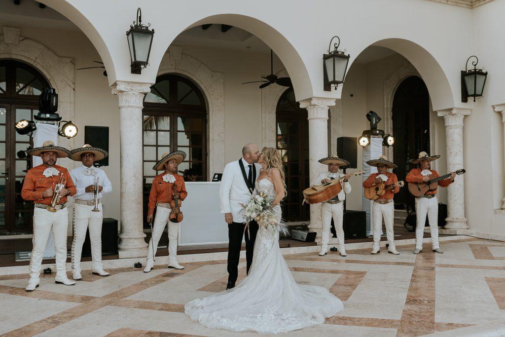 50 canciones de mariachi para cada momento de la boda 