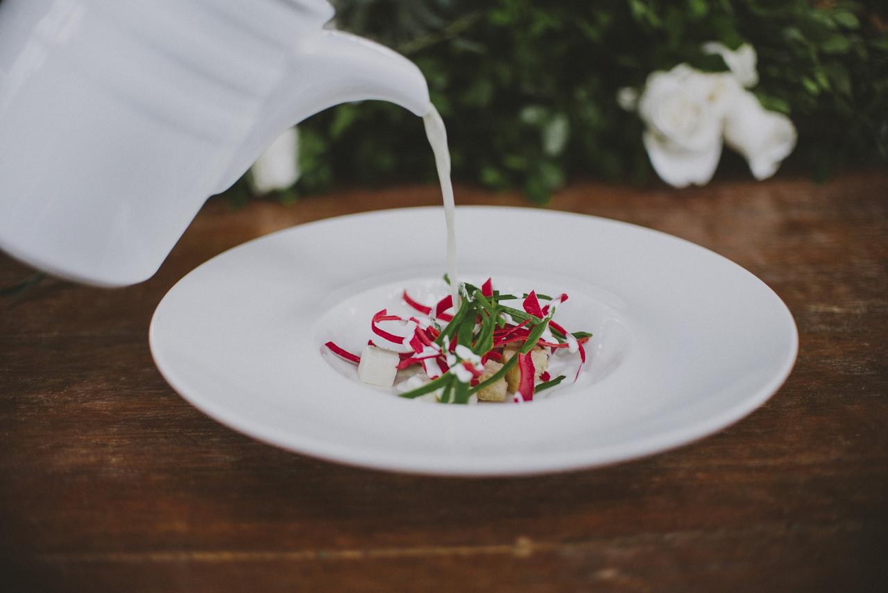 menú para boda plato con crema