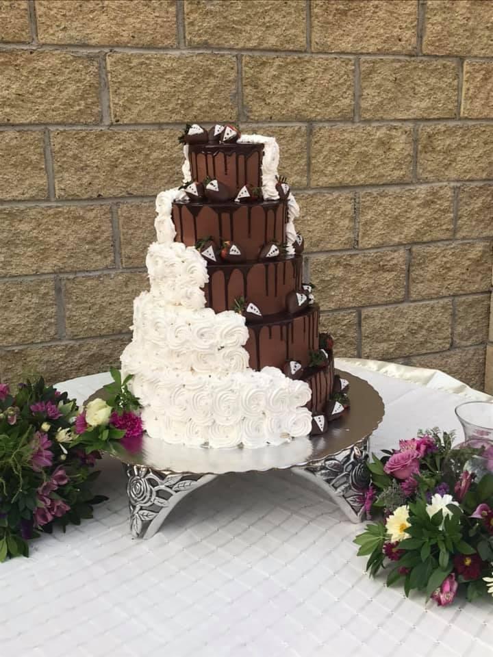 pastel de boda mitad chocolate