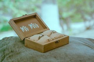 caja de madera para anillos de boda