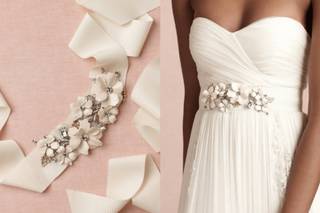 accesorio vestido de novia con cinta para debajo del pecho
