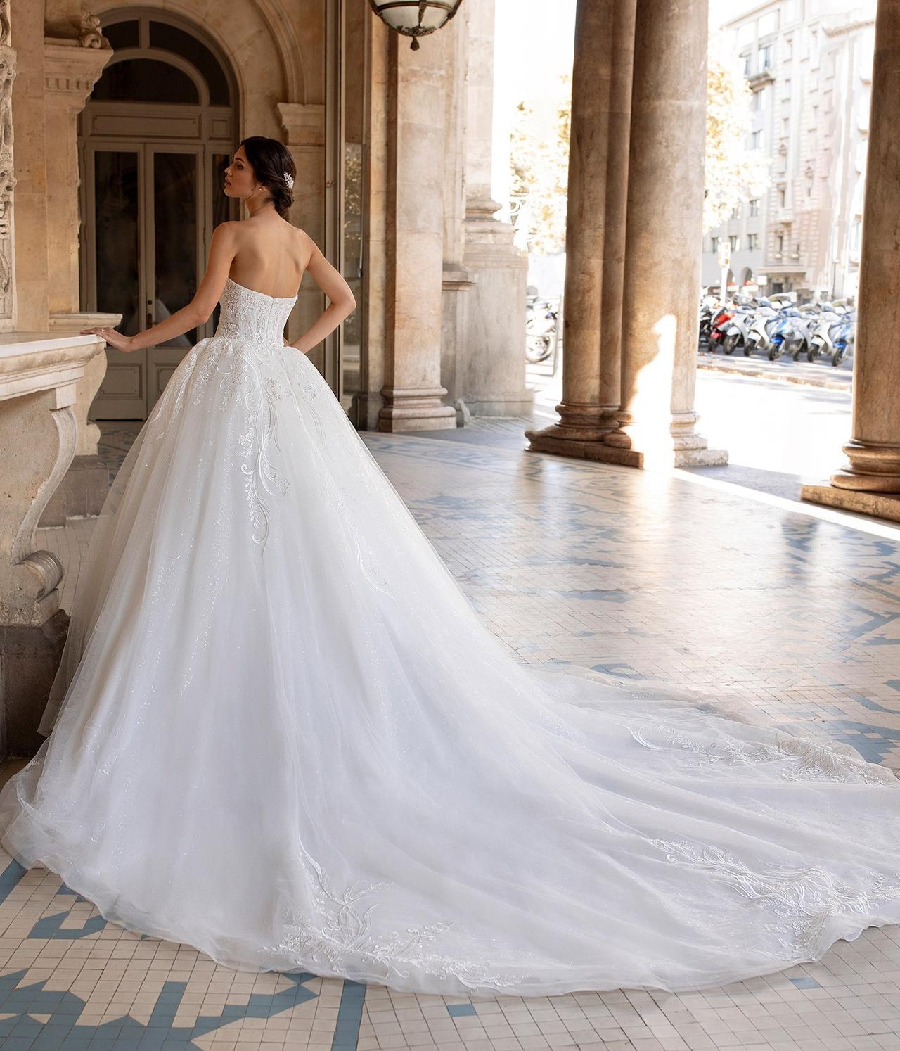 Pronovias