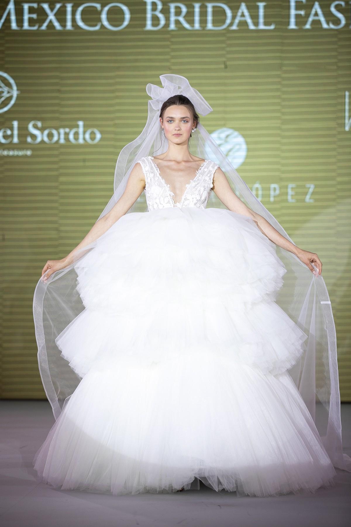 Iann Dey / Mexico Bridal Fashion