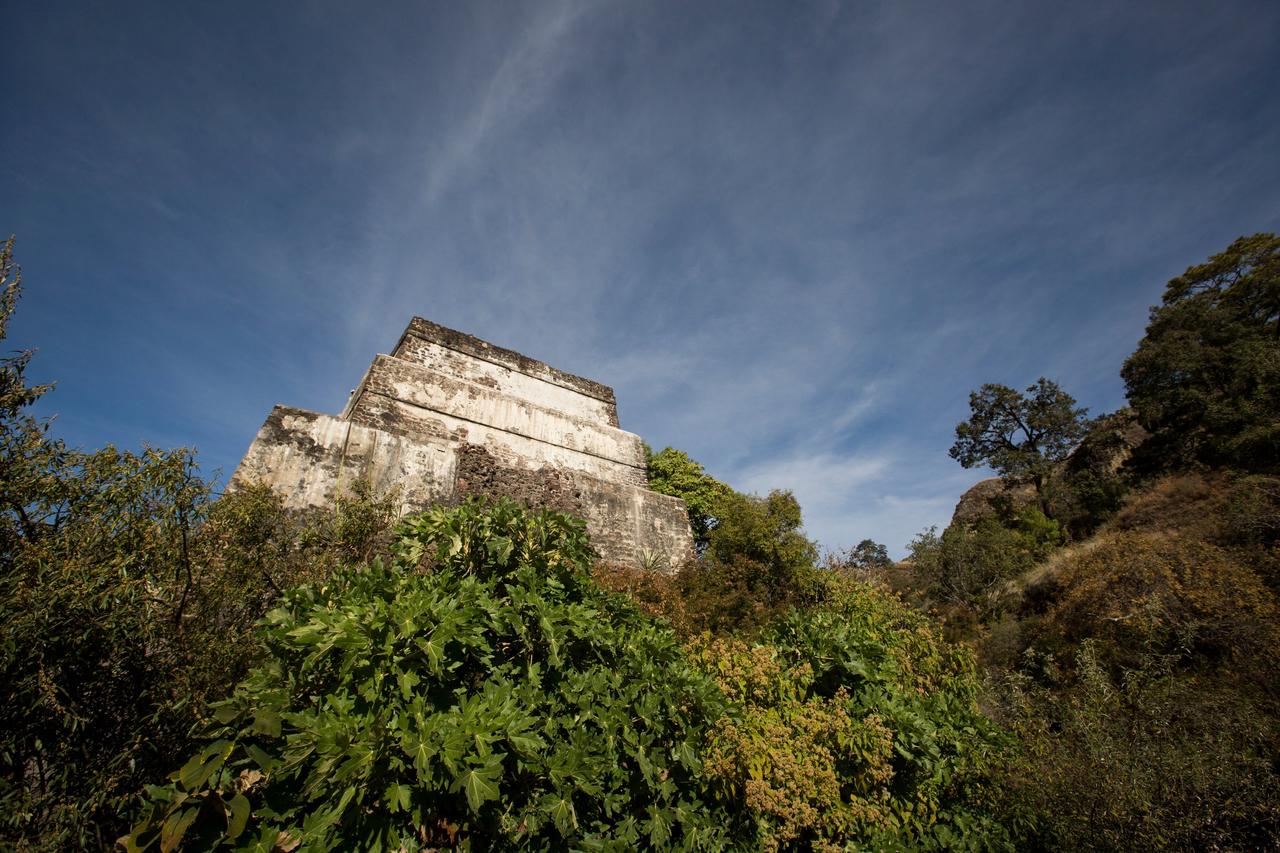 Pirámide en cerro de Tepozteco