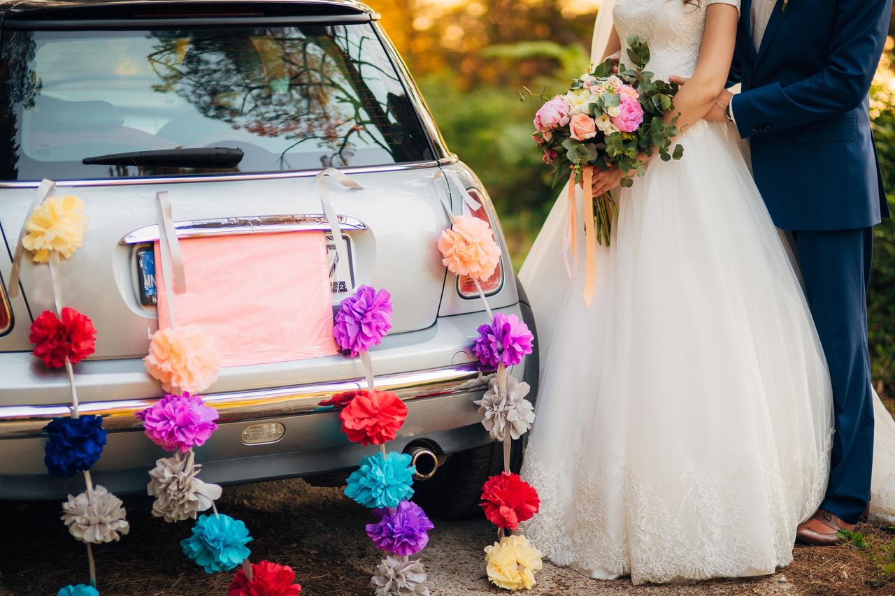 Arreglos de carro de boda: 15 ideas para todos los gustos 