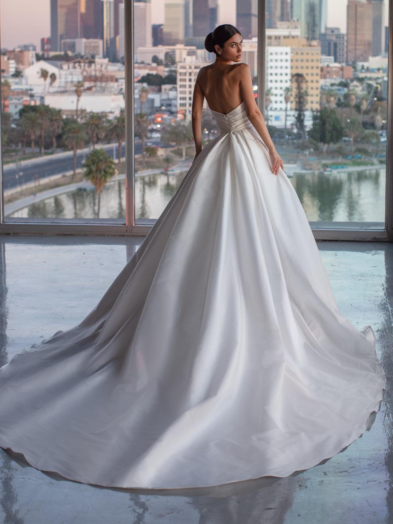 Pronovias