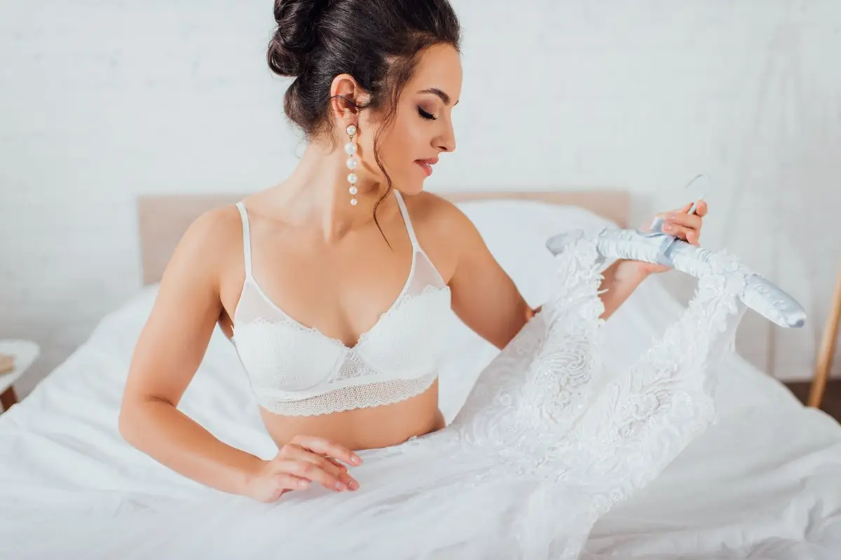 6 consejos para elegir la ropa interior que usarás el día de tu boda - bodas .