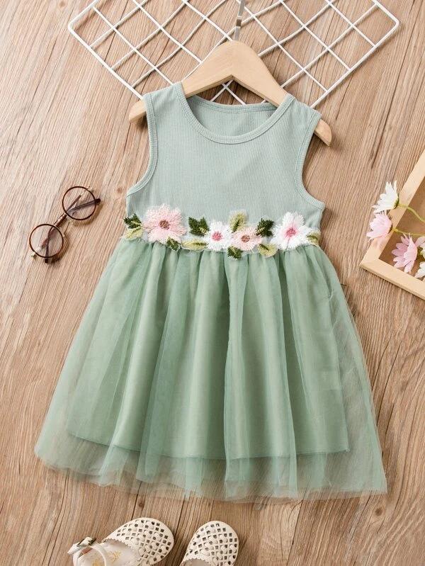 vestido de fiesta para niña verde con detalle de cinto floral