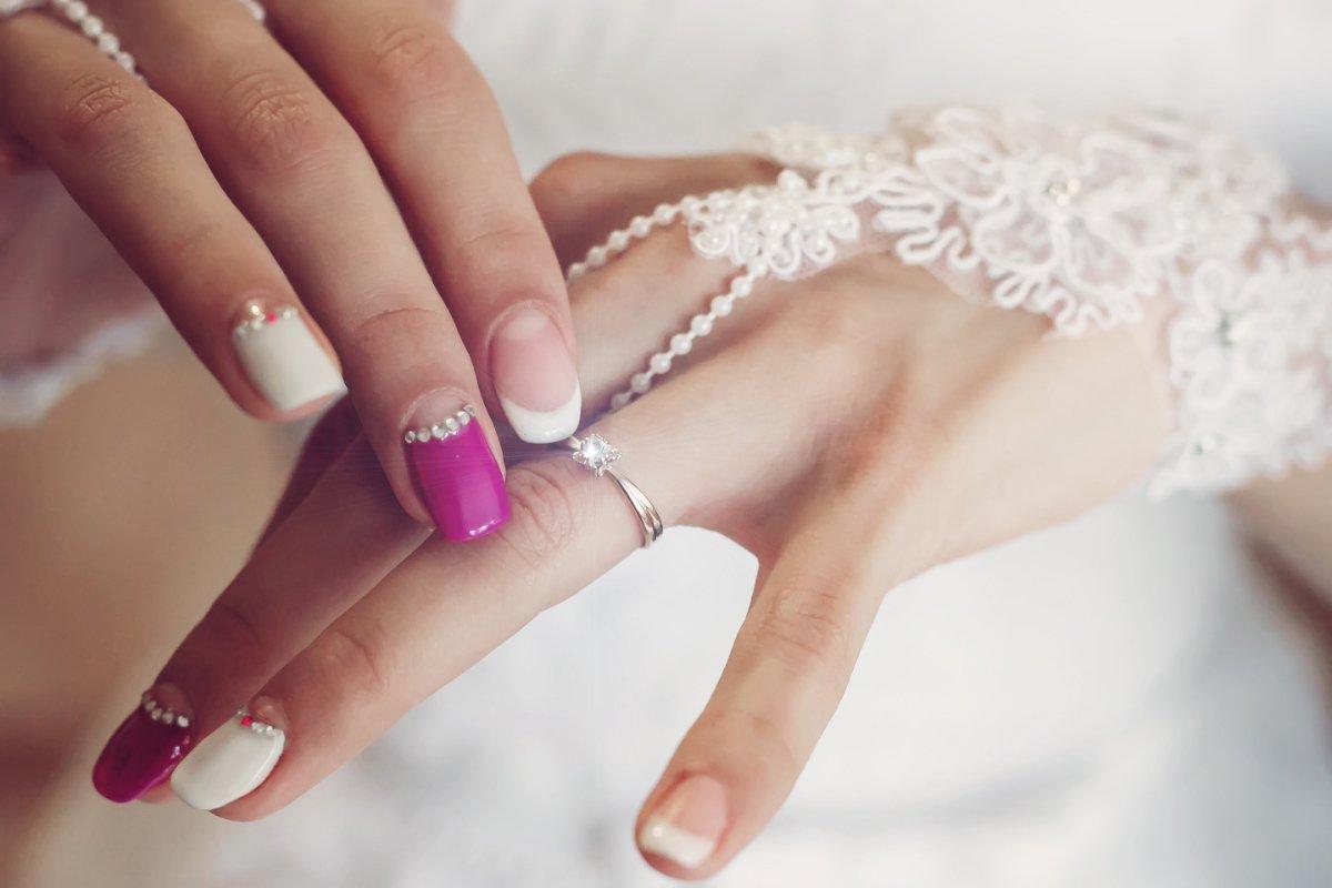 Colores de uñas para boda 