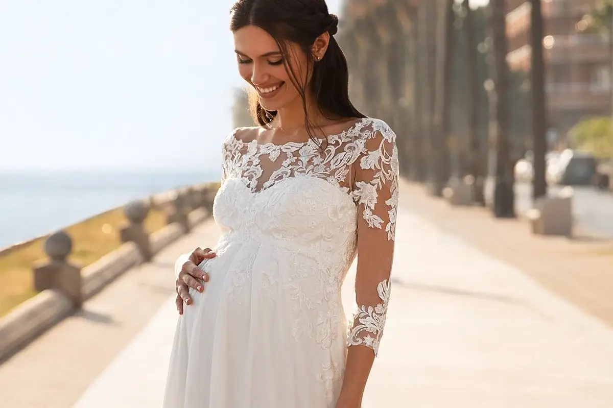 Vestidos de novia para embarazadas: lo que debes buscar - bodas.com.mx