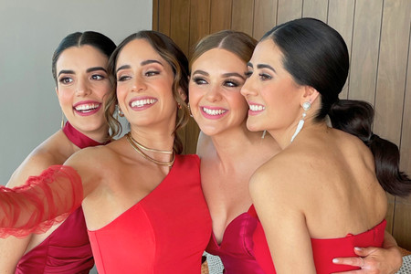 Peinados para invitadas de boda: encuentra tu look