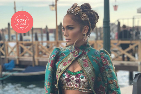 Los 10 mejores looks de Jennifer Lopez para brillar como invitada
