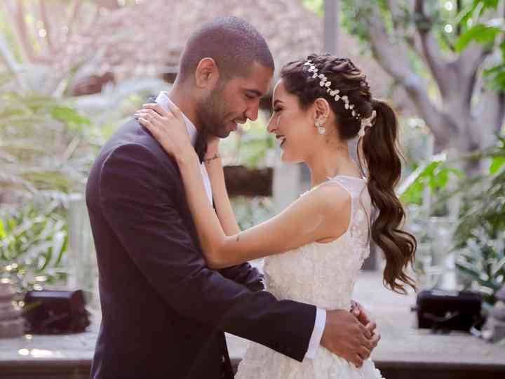 Tendencias En Peinados De Novia 2020 De Lo Desenfadado A Lo Adornado Bodas Com Mx