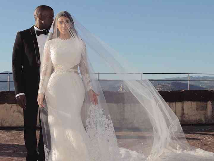 15 Vestidos De Novia Para Fans De Kim Kardashian Que Esta De Aniversario Bodas Com Mx